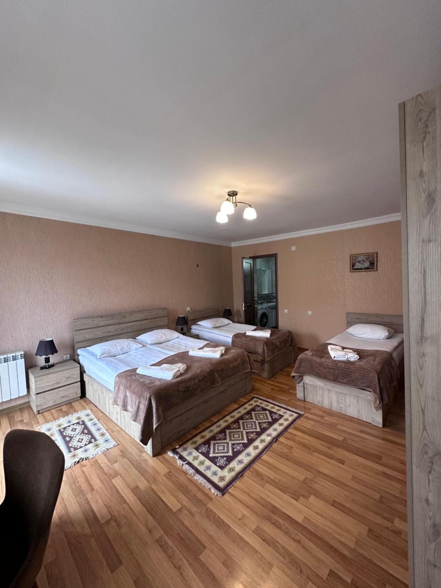 فندق Kazbegi Guide المظهر الخارجي الصورة